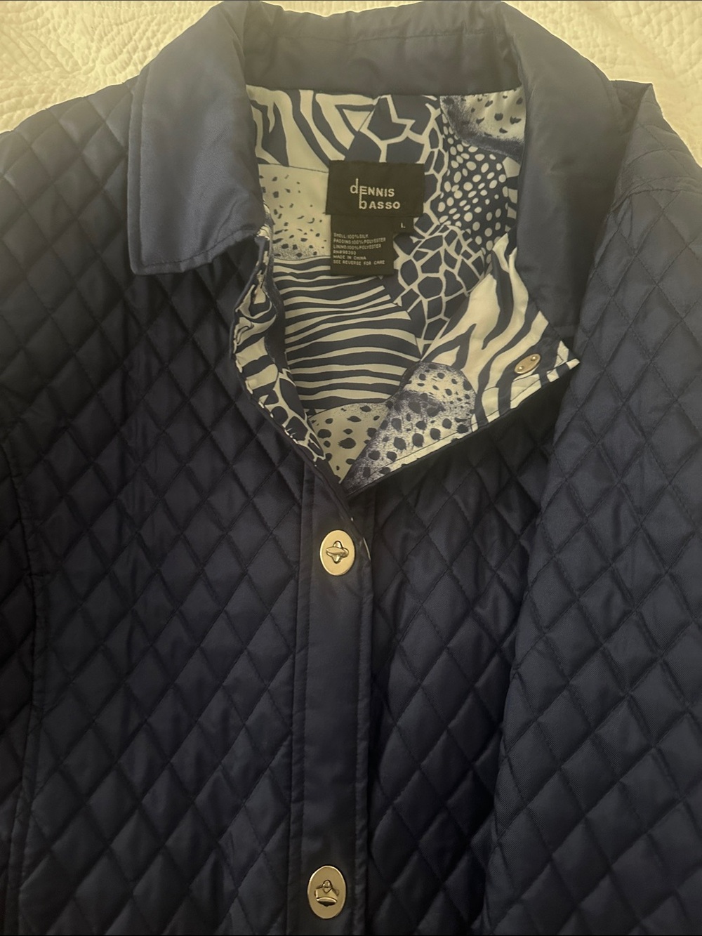 Dennis Basso ladies quilted lightweight Navy coat  with Patterned lining L
